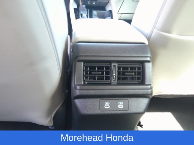 2025 Honda Accord Hybrid EX-L - Photo 18