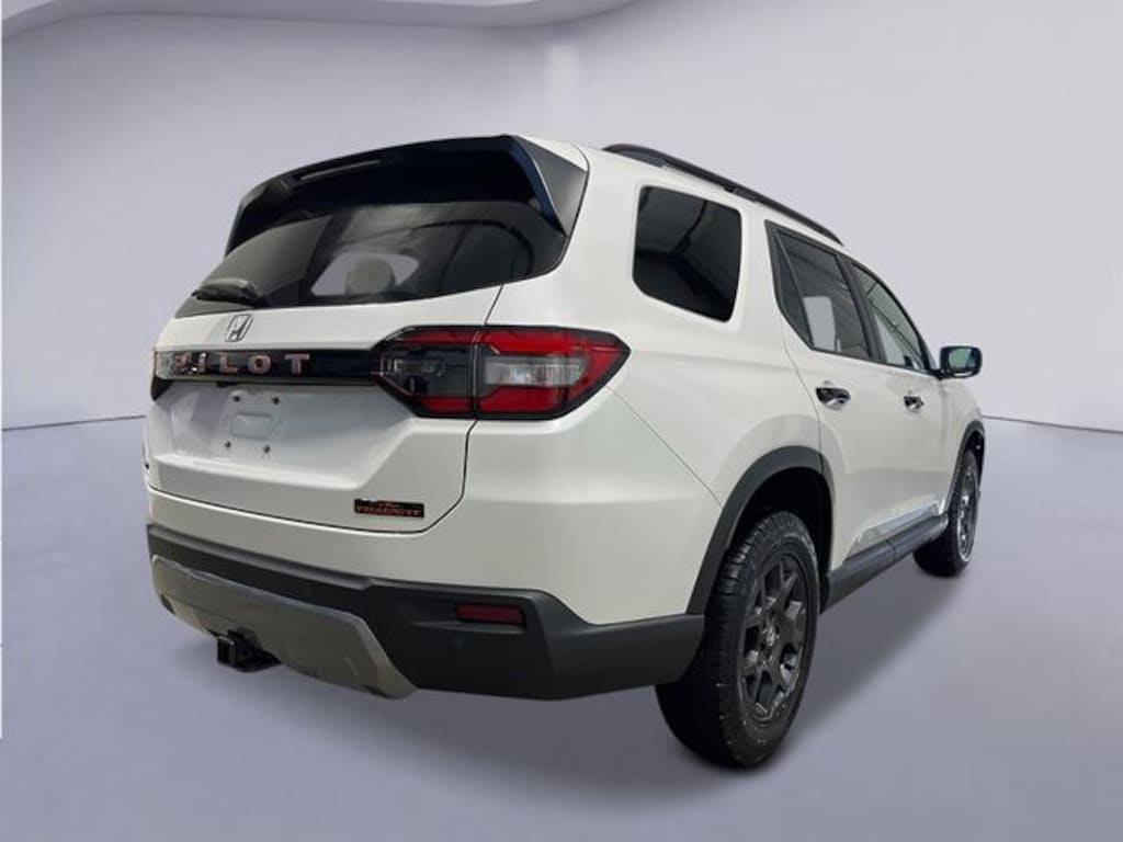 New 2026 Honda Pilot TrailSport SUV