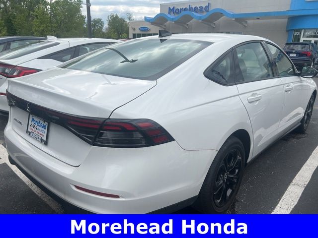 2025 Honda Accord SE - Photo 9