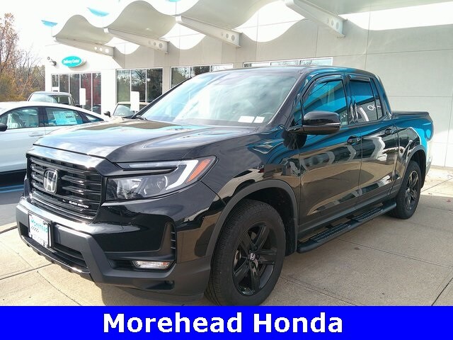 2023 Honda Ridgeline Black Edition photo 2