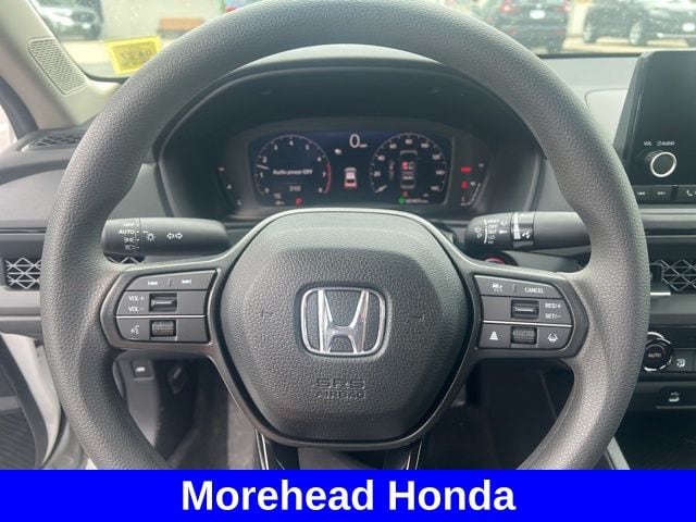 2025 Honda Accord SE - Photo 31