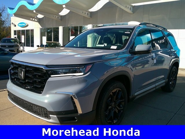 2025 Honda Pilot Touring photo 4