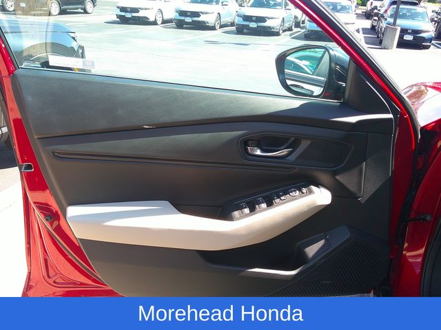 2025 Honda Accord SE - Photo 18