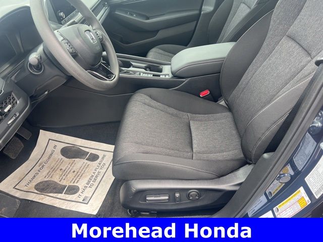2025 Honda Accord SE - Photo 29