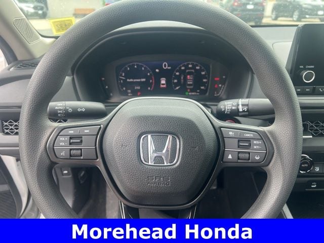2025 Honda Accord SE - Photo 31