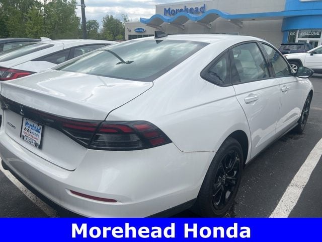 2025 Honda Accord SE - Photo 16