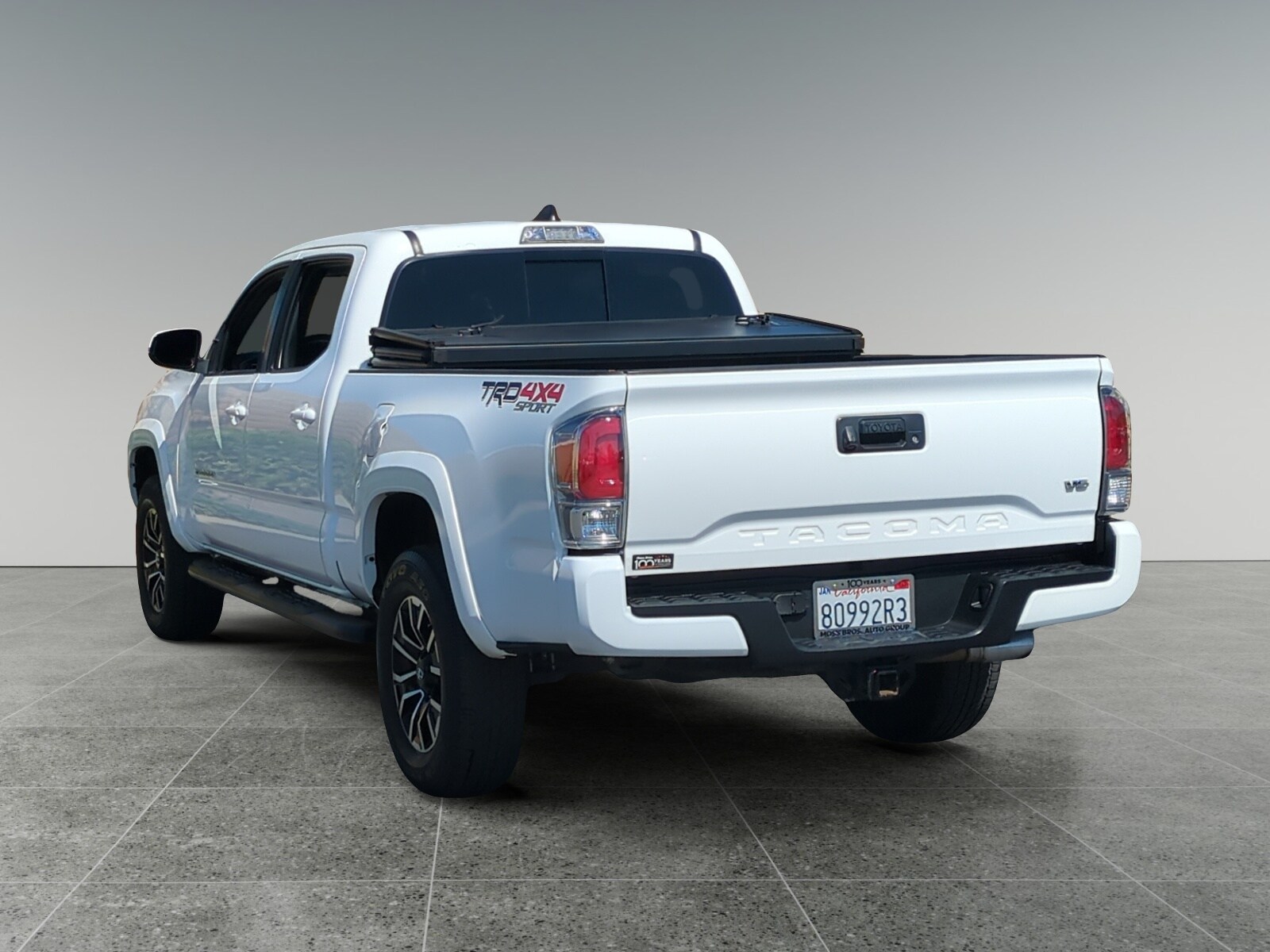 2023 Toyota Tacoma TRD Sport photo 3