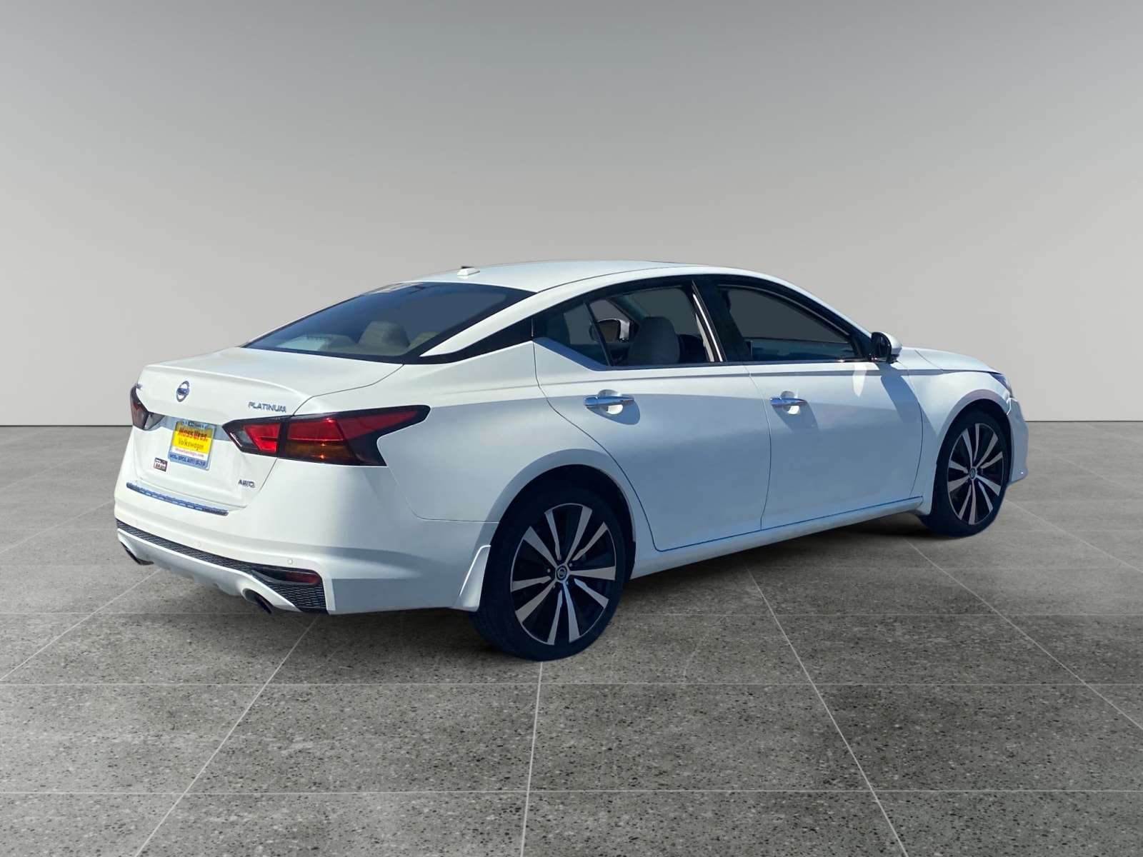 2022 Nissan Altima 2.5 Platinum photo 5