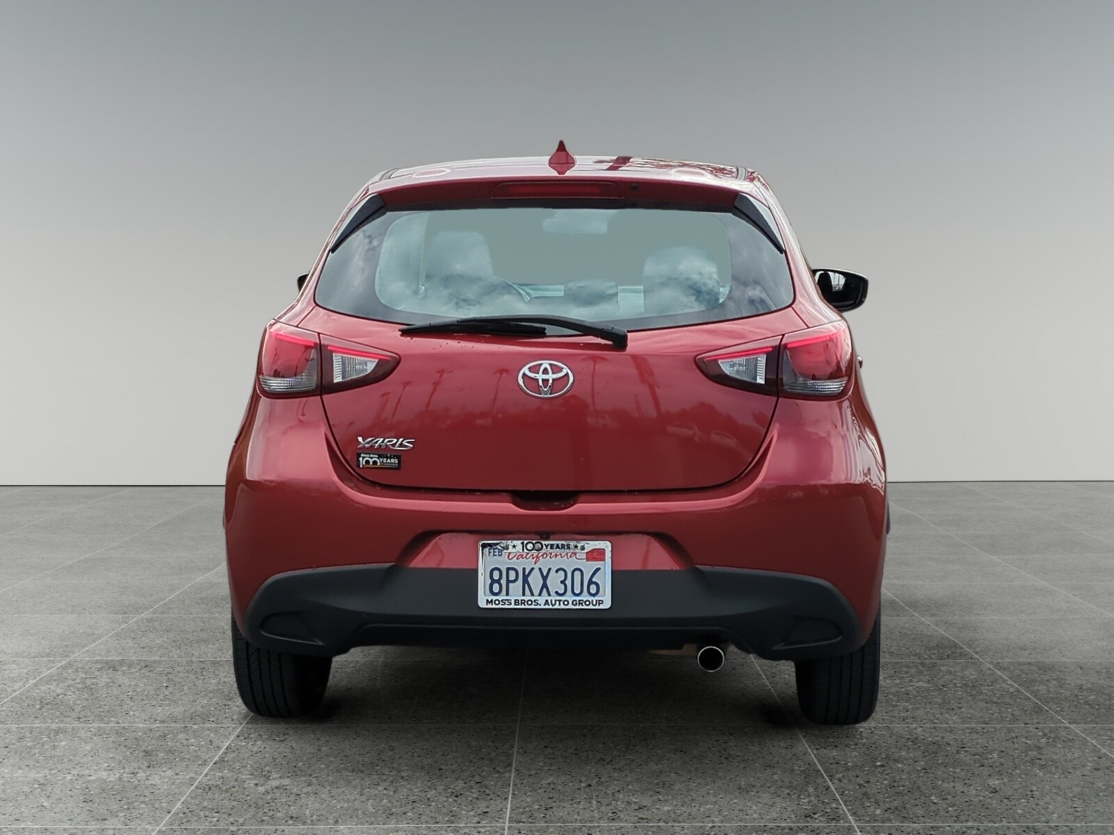 2020 Toyota Yaris LE photo 4