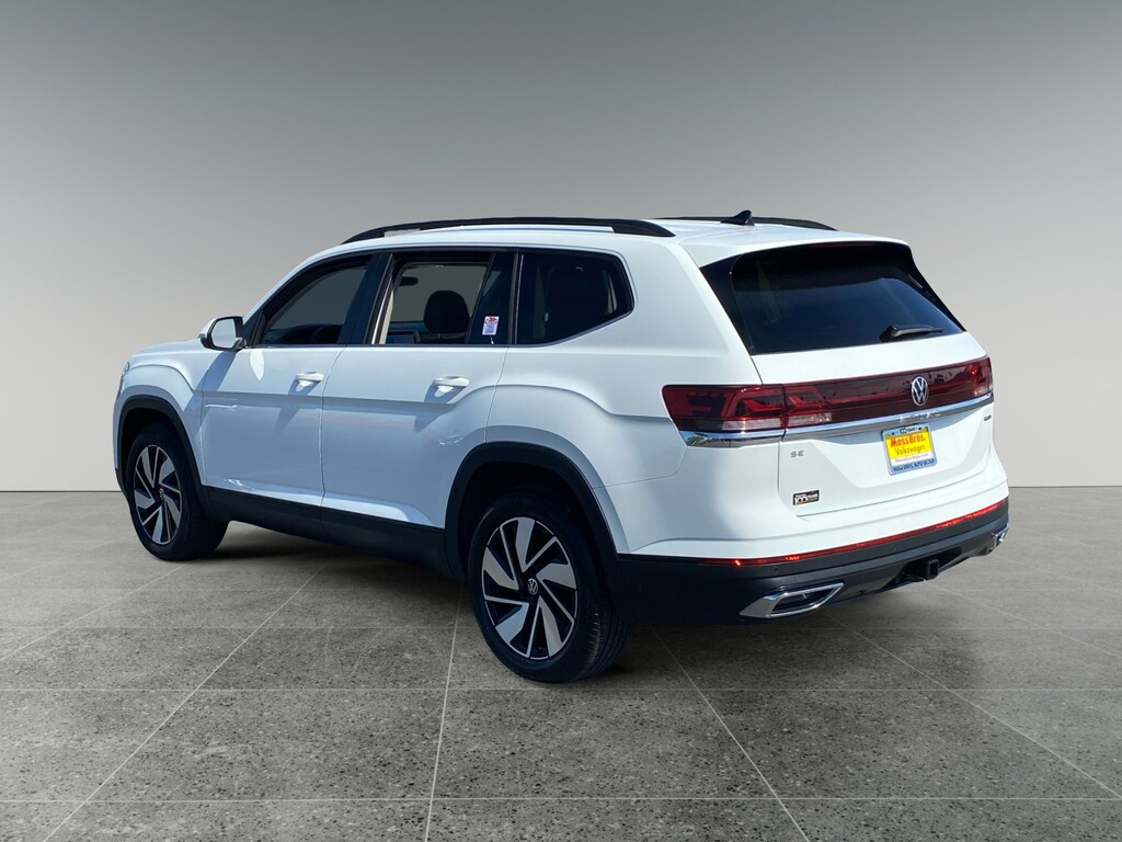Used 2025 Volkswagen Atlas 2.0T SE w/Technology SUV