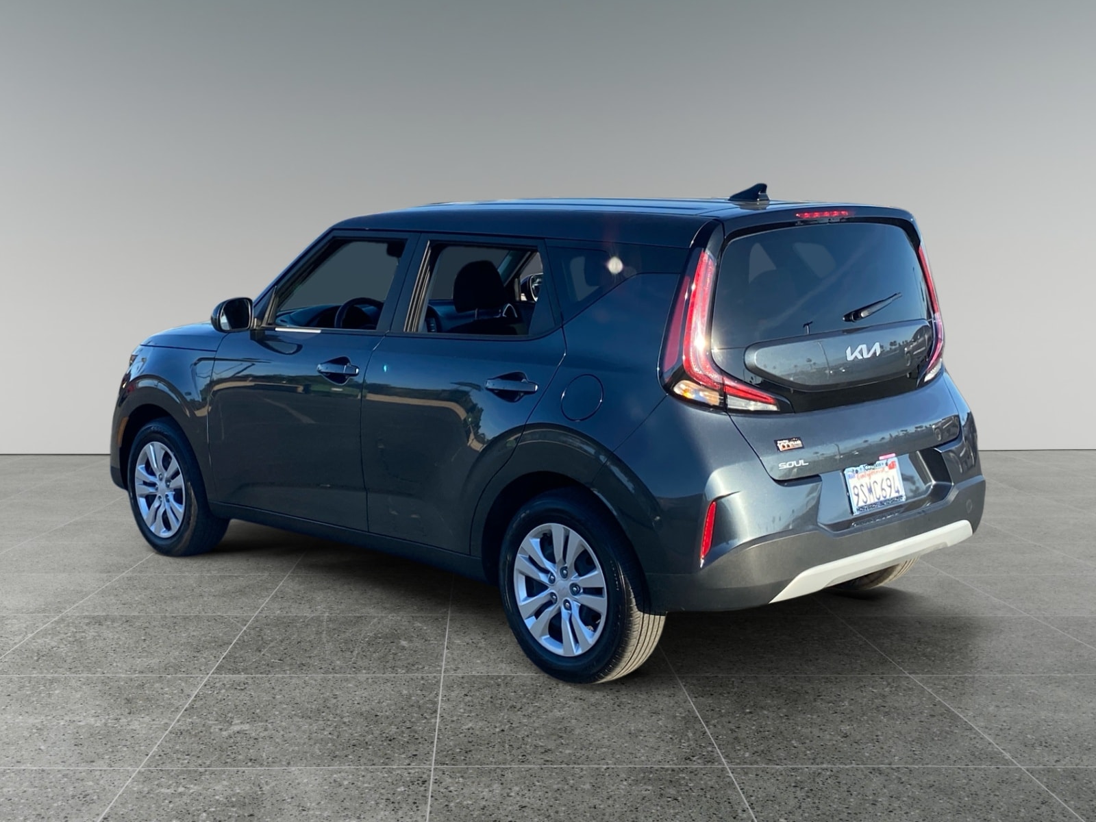 2025 Kia Soul LX photo 3
