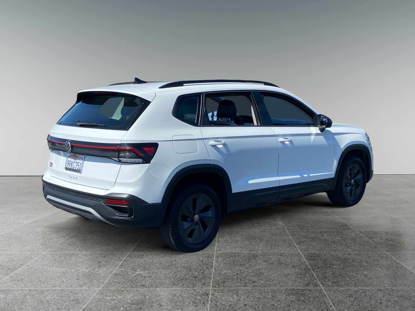 2025 Volkswagen Taos 1.5T S photo 5