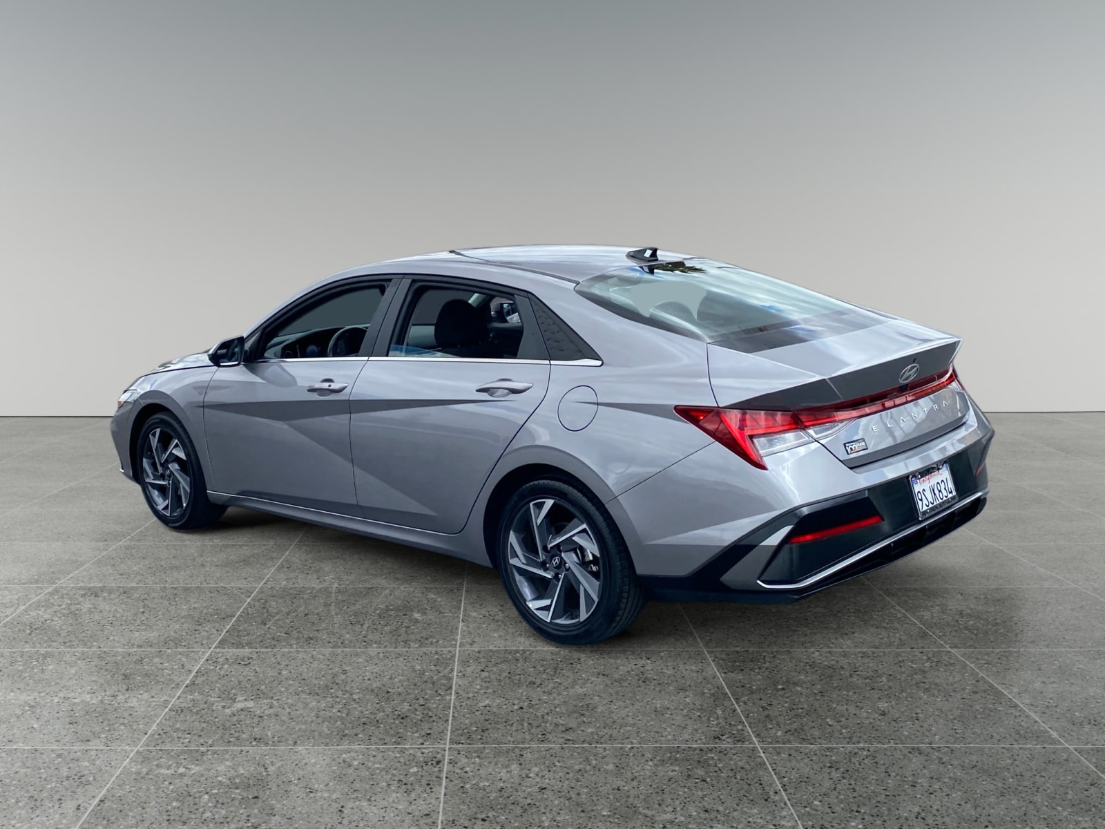 2025 Hyundai Elantra SEL Convenience photo 3