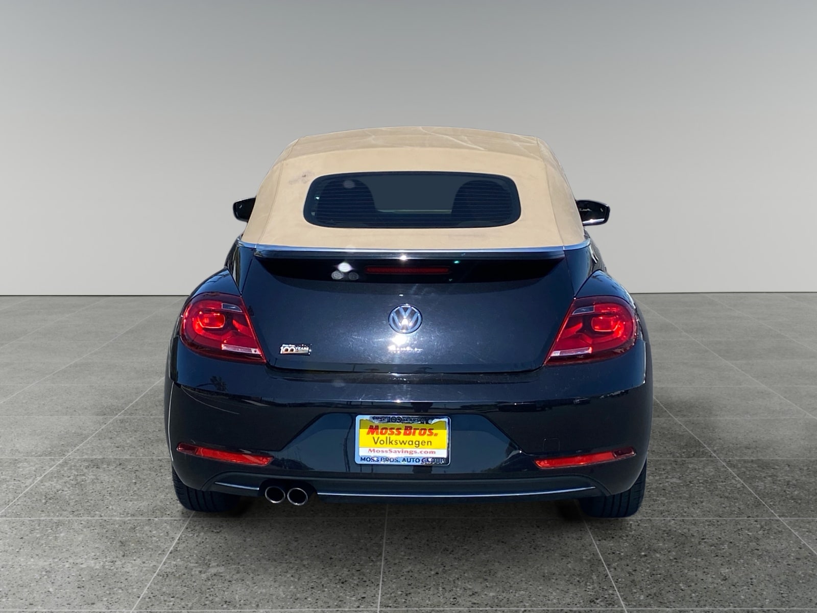 2019 Volkswagen Beetle 2.0T SE photo 4