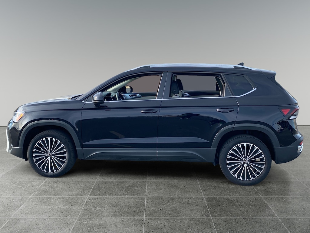 Used 2025 Volkswagen Taos 1.5T SE SUV