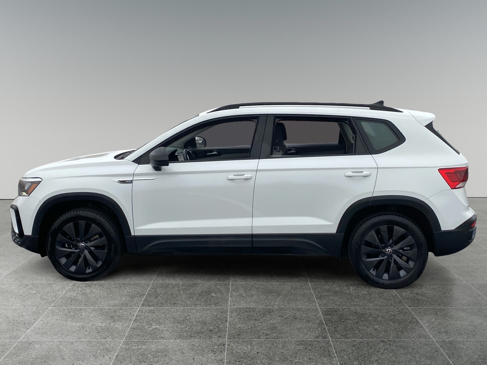 2024 Volkswagen Taos 1.5T S photo 2