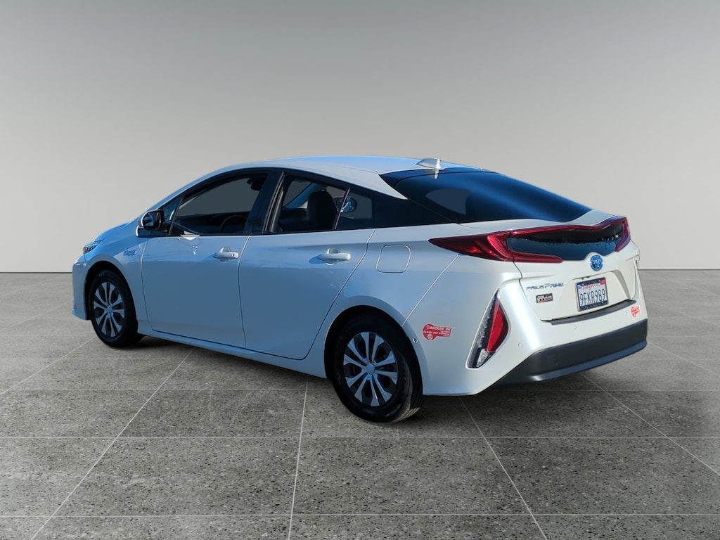 Used 2017 Toyota Prius Prime Advanced Hatchback