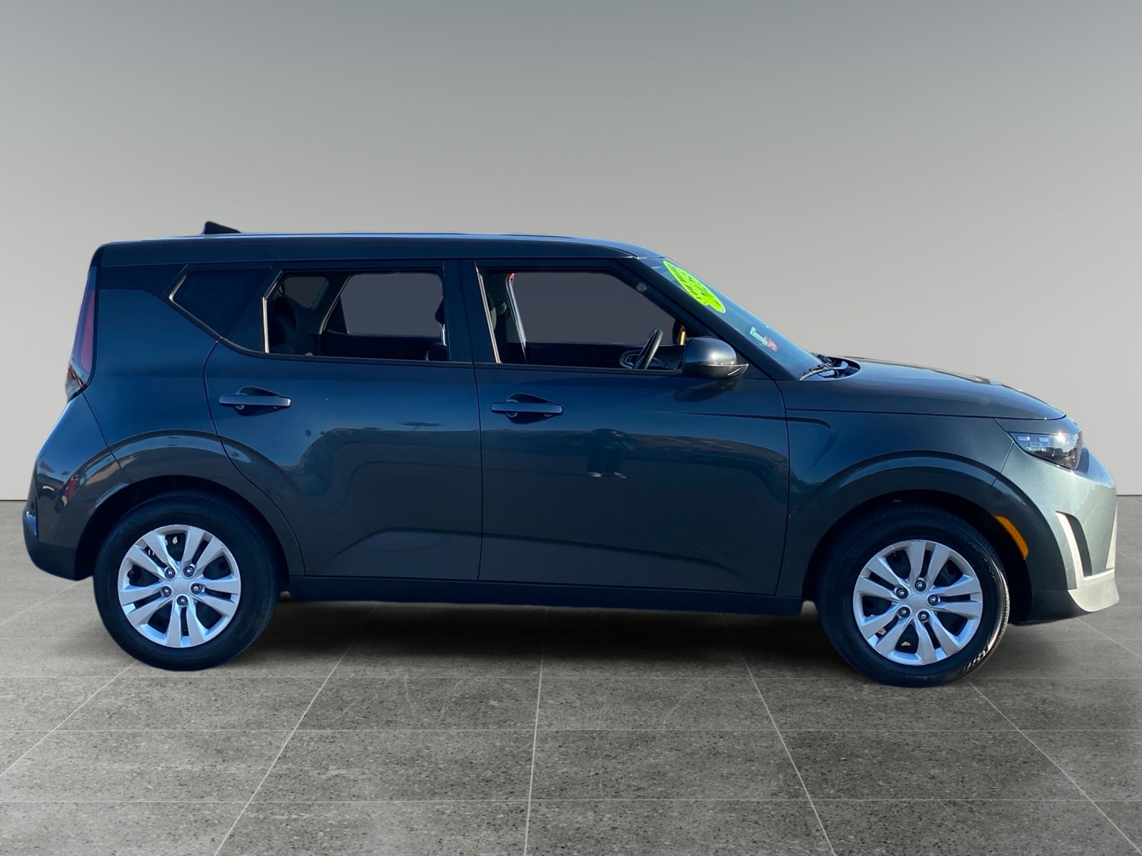 2025 Kia Soul LX photo 6