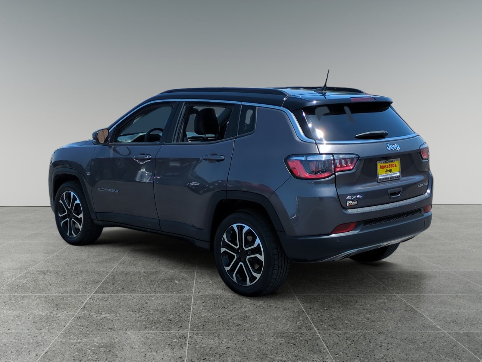 2023 Jeep Compass Limited photo 2