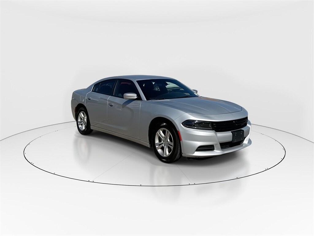2022 Dodge Charger SXT photo 2