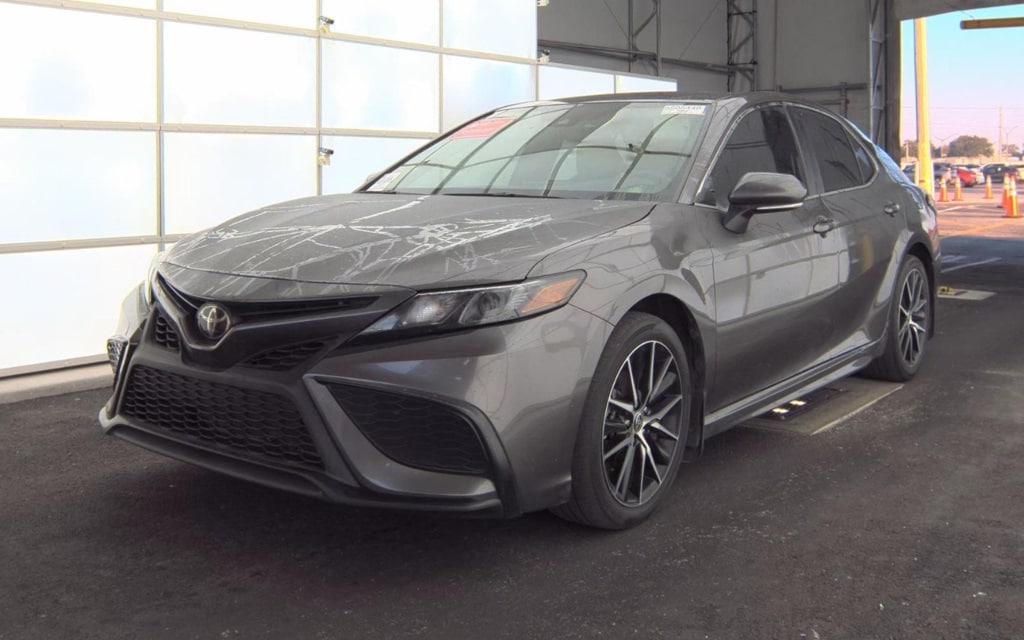 Used 2023 Toyota Camry SE Sedan