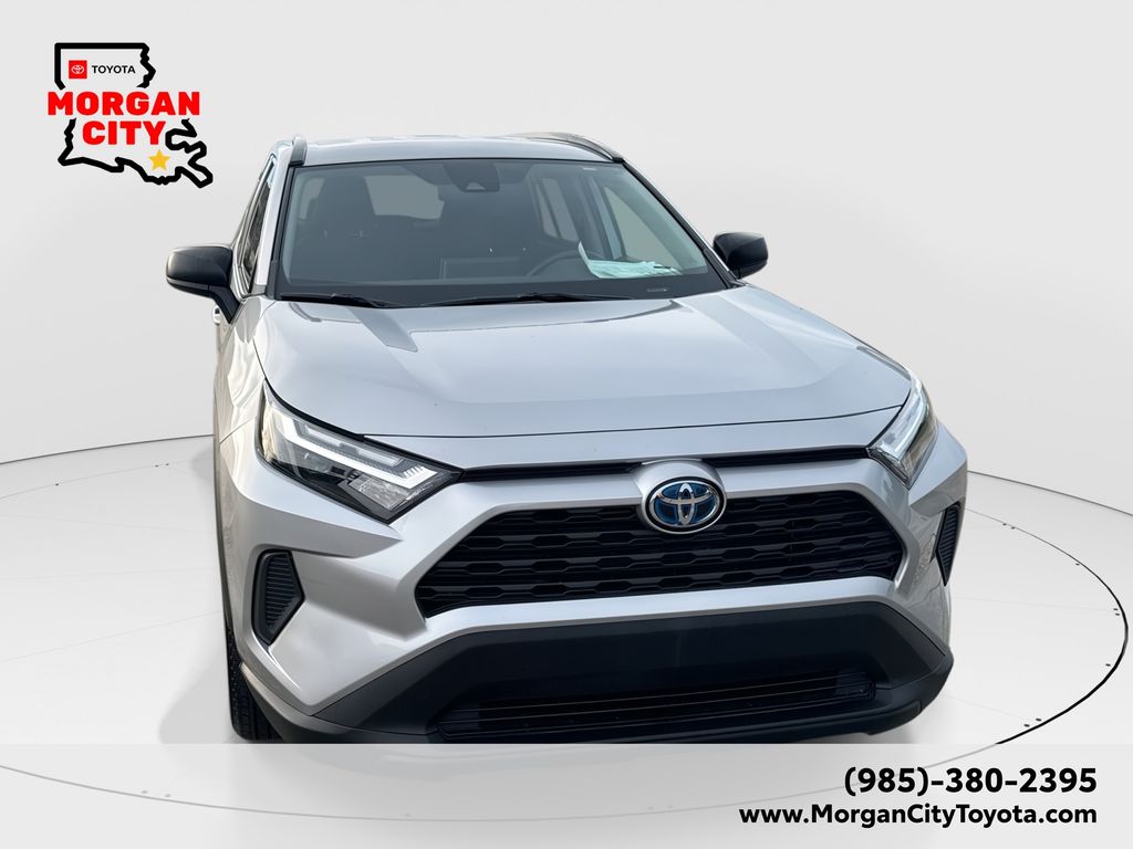 2024 Toyota RAV4 LE