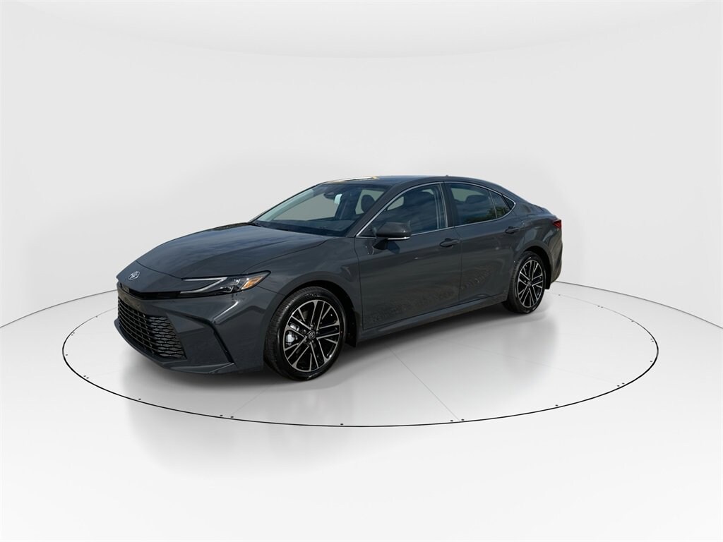 2026 Toyota Camry XLE photo 4