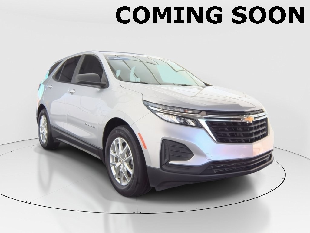 2022 Chevrolet Equinox LS's photo