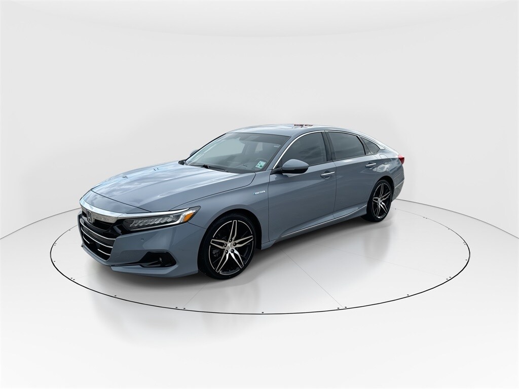 2022 Honda Accord Touring photo 4