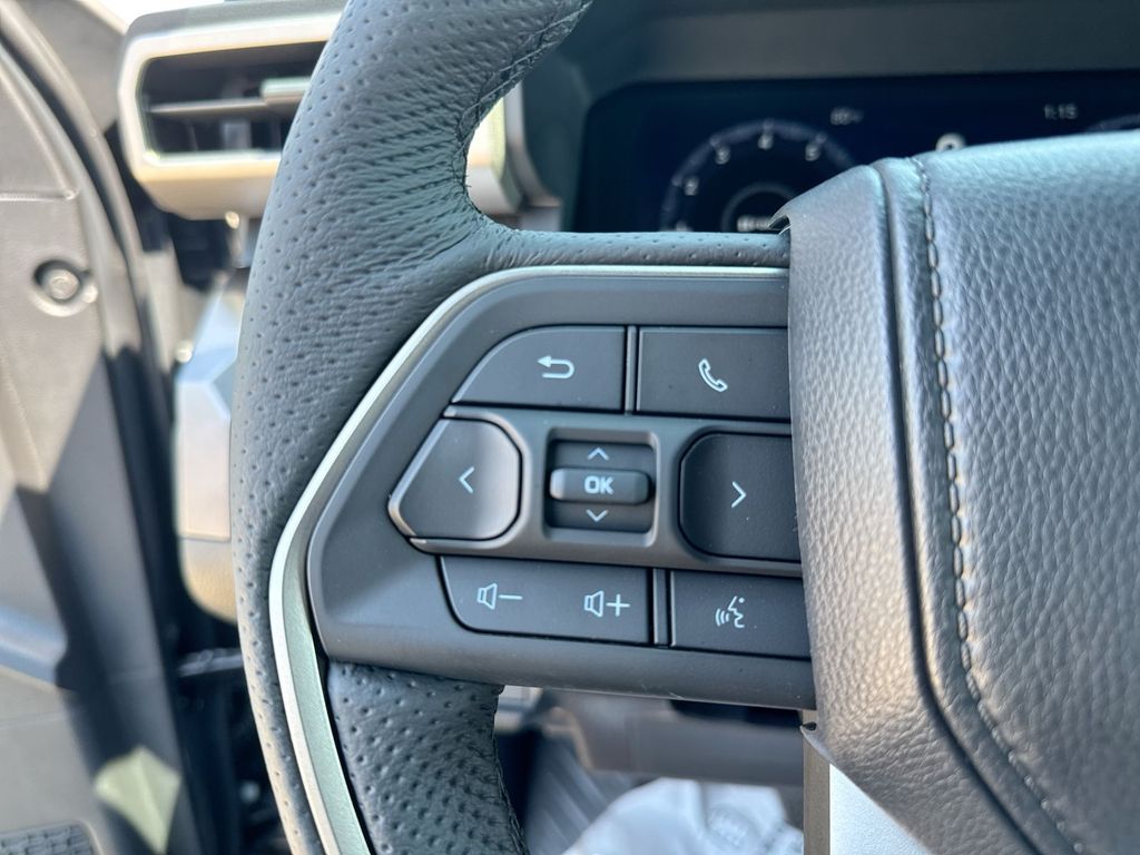 2025 Toyota Tacoma TRD Off Road - Photo 17