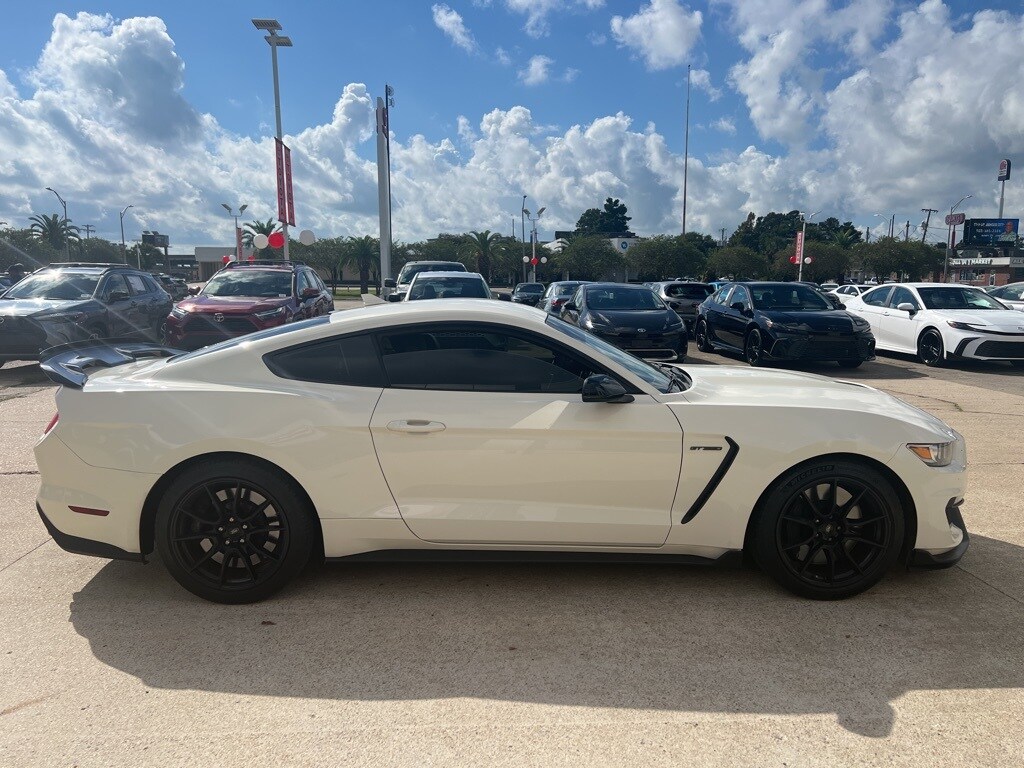 2020 Ford Mustang Shelby photo 3
