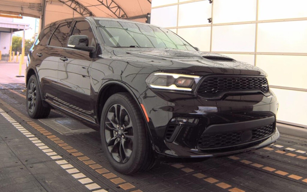 2022 Dodge Durango GT photo 2