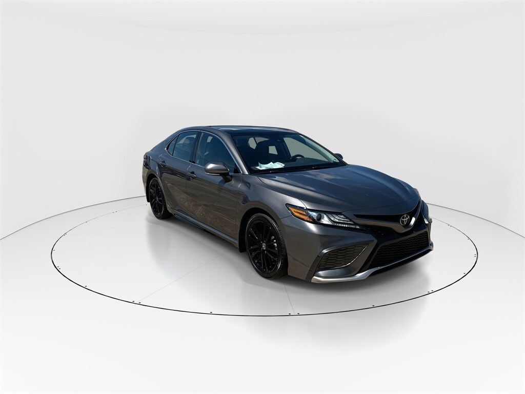 2021 Toyota Camry XSE photo 2