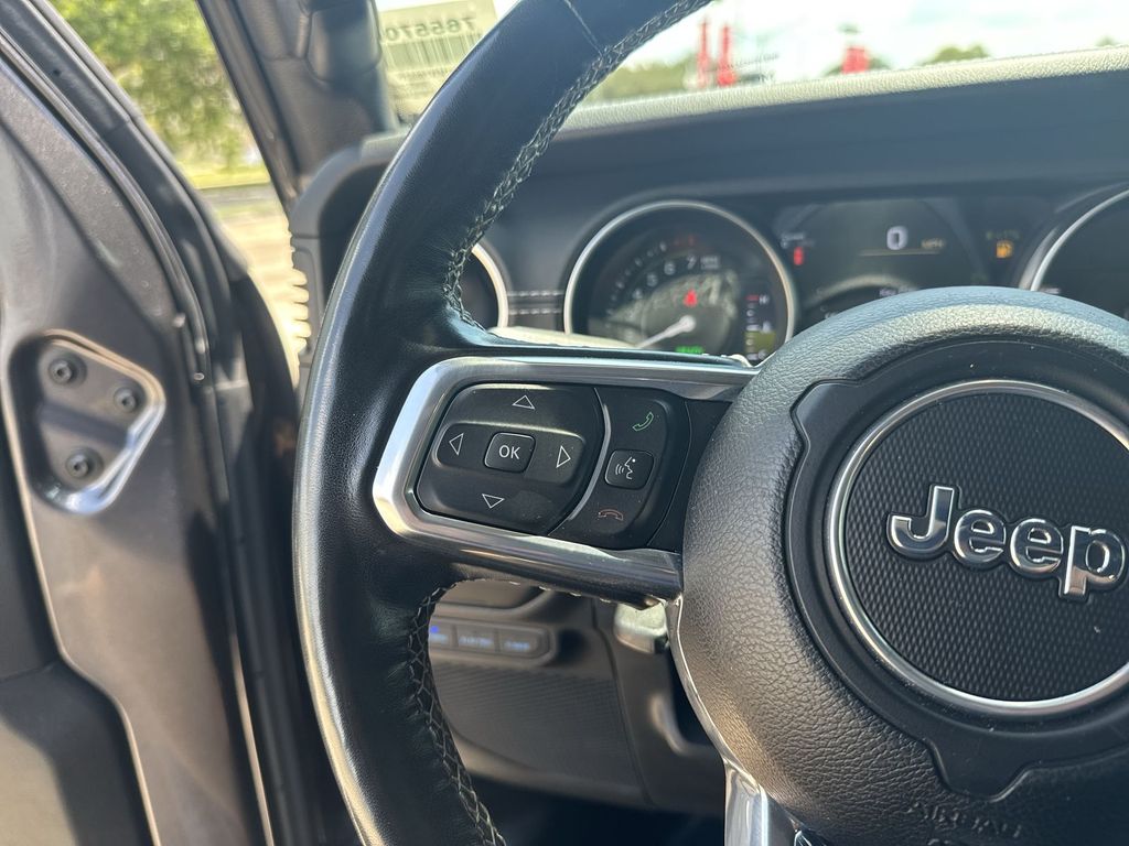 2021 Jeep Wrangler Unlimited Sahara 4XE - Photo 17