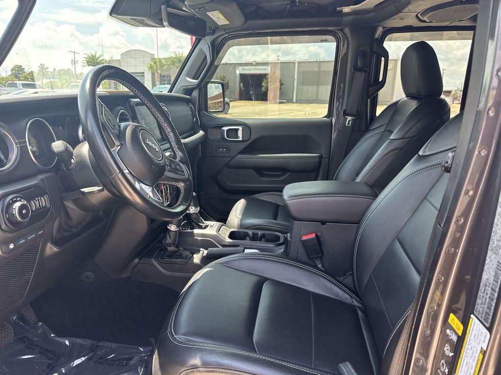 2021 Jeep Wrangler Unlimited Sahara 4XE - Photo 13