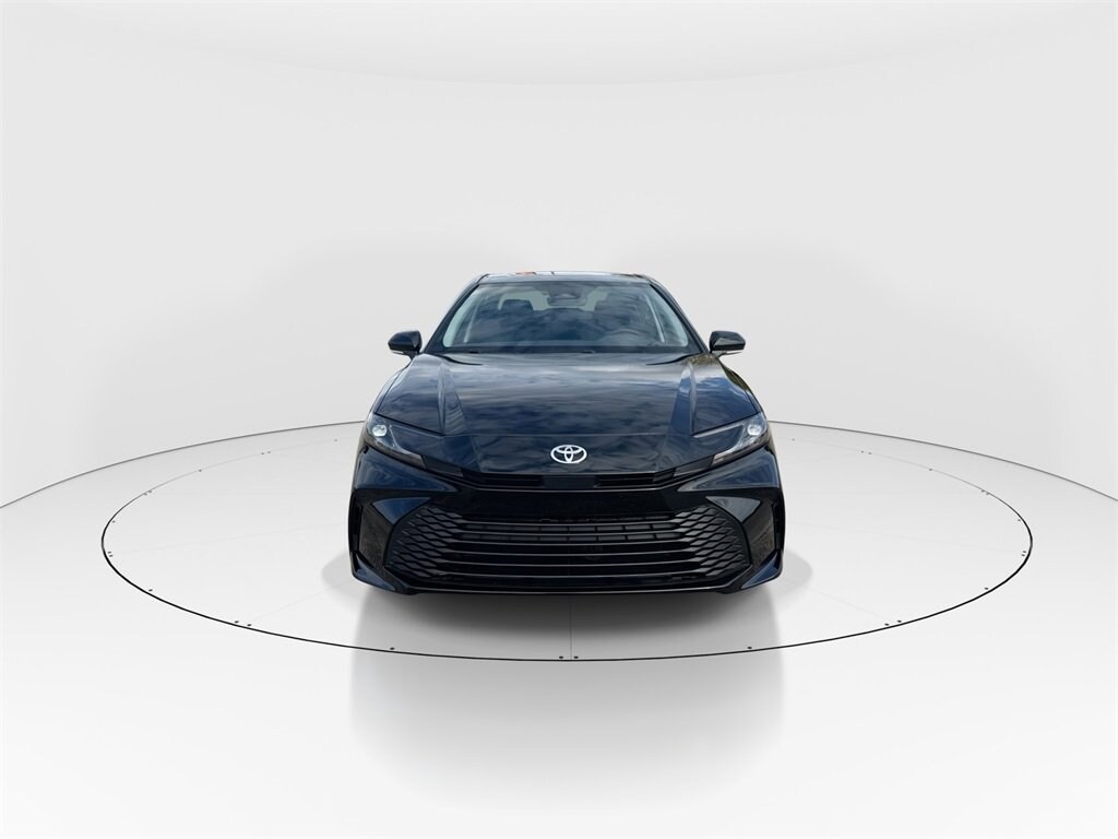 2026 Toyota Camry LE photo 3