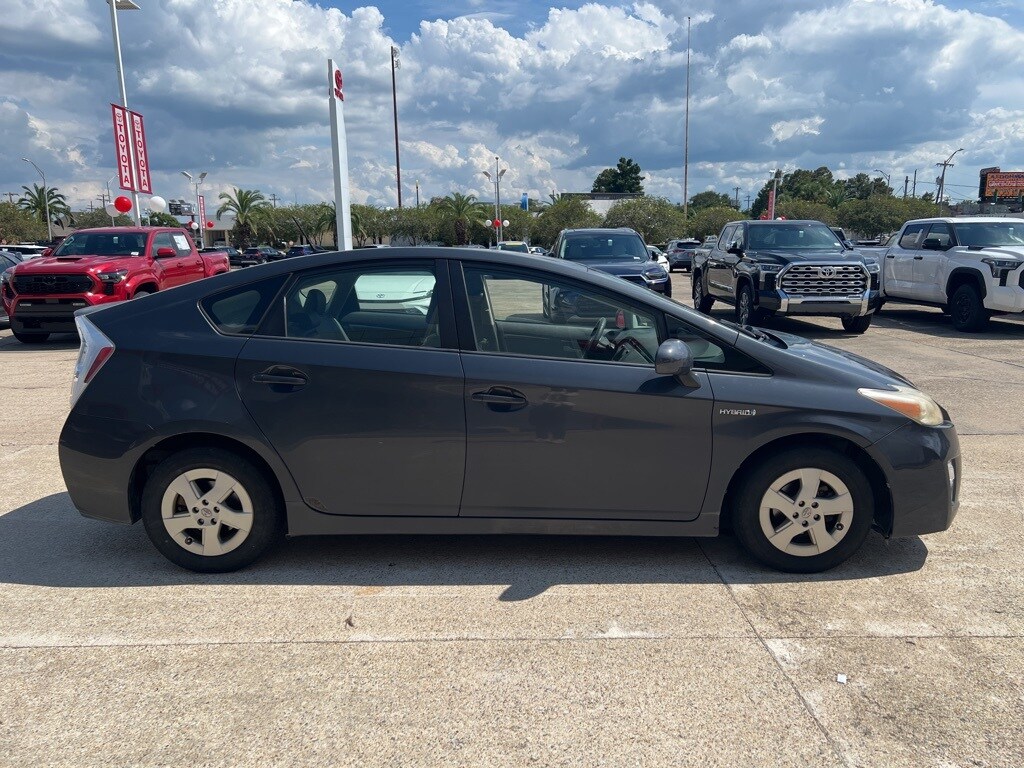 2010 Toyota Prius Four photo 3