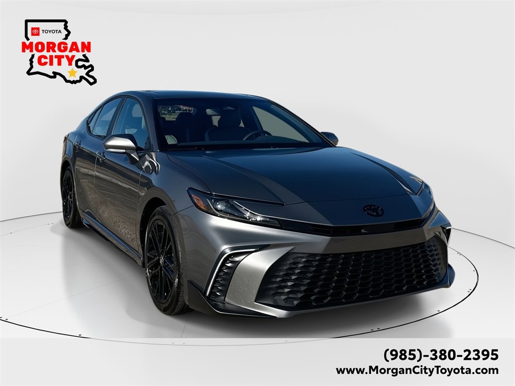 2026 Toyota Camry SE's photo