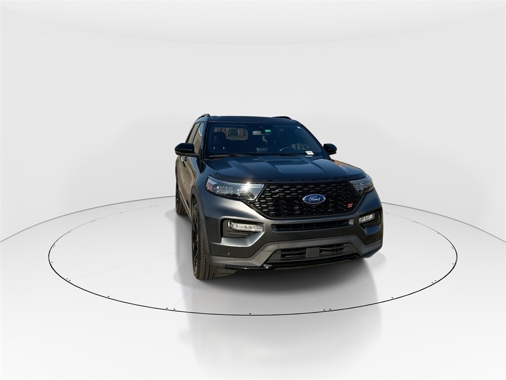 2020 Ford Explorer ST photo 2