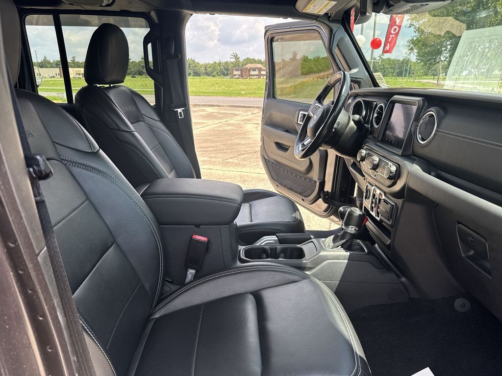 2021 Jeep Wrangler Unlimited Sahara 4XE - Photo 31