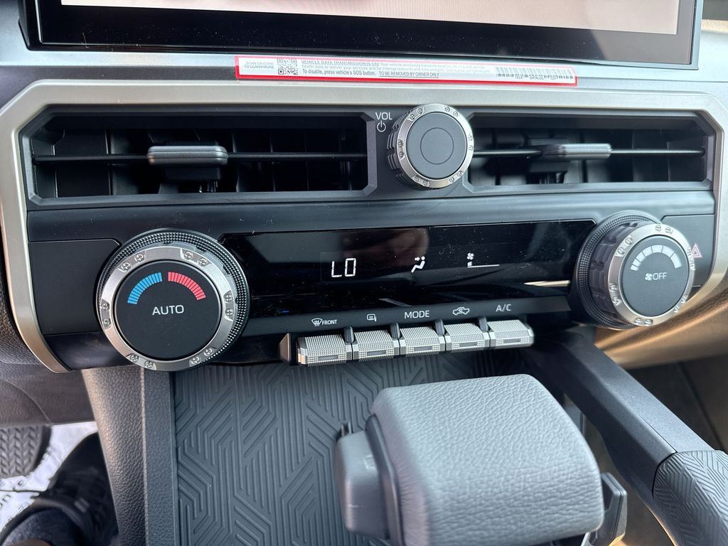 2025 Toyota Tacoma TRD Off Road - Photo 25