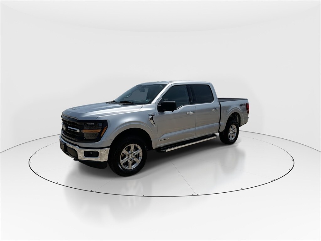 2024 Ford F-150 XLT photo 3