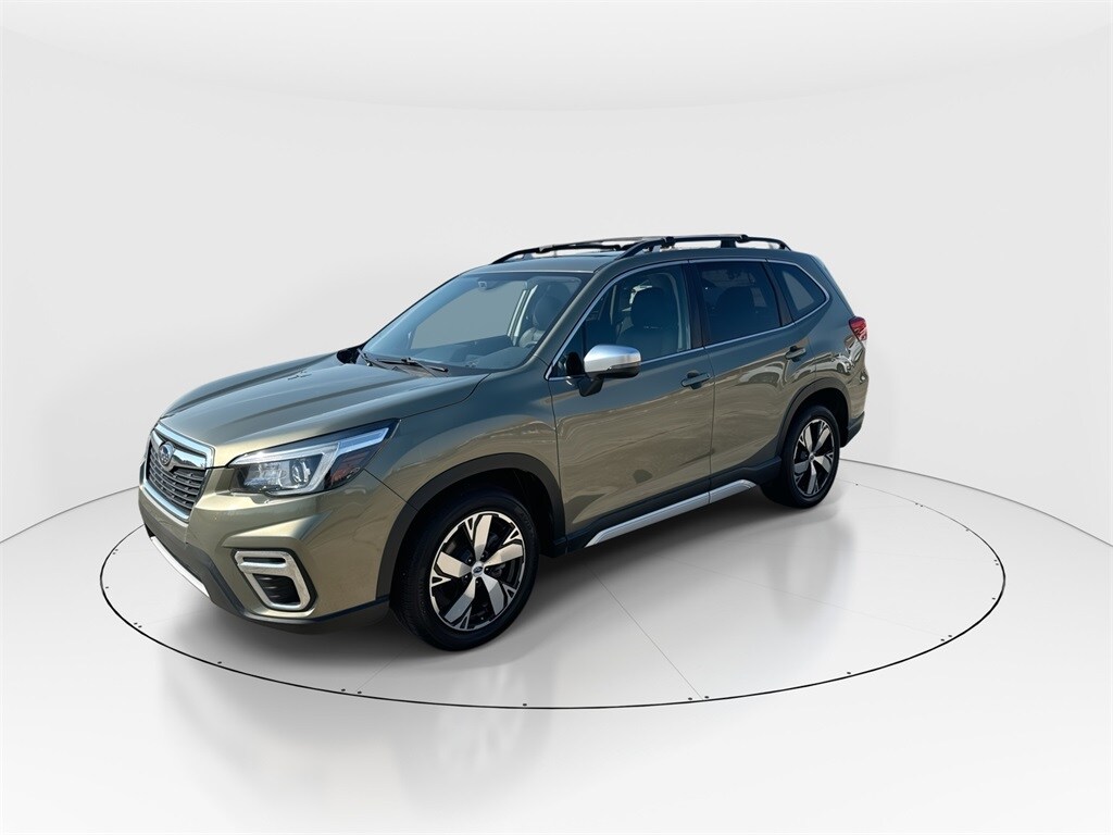 2020 Subaru Forester Touring photo 4