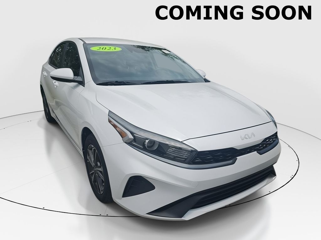 2023 Kia Forte LXS AT's photo