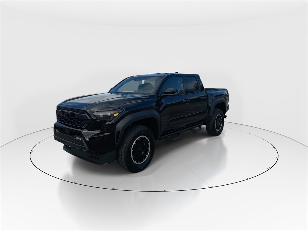 2026 Toyota Tacoma TRD Off-Road photo 4