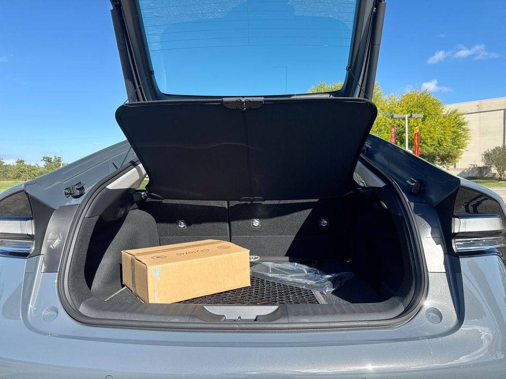 2026 Toyota Prius Plug-in Hybrid XSE Premium - Photo 34