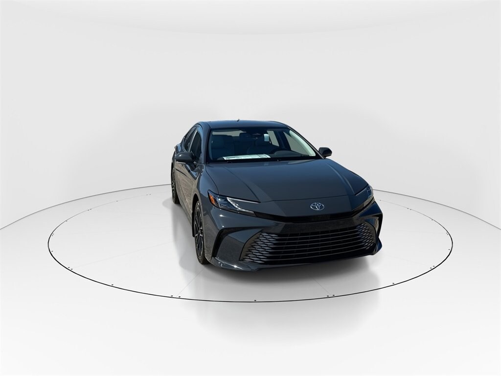 2026 Toyota Camry XLE photo 2