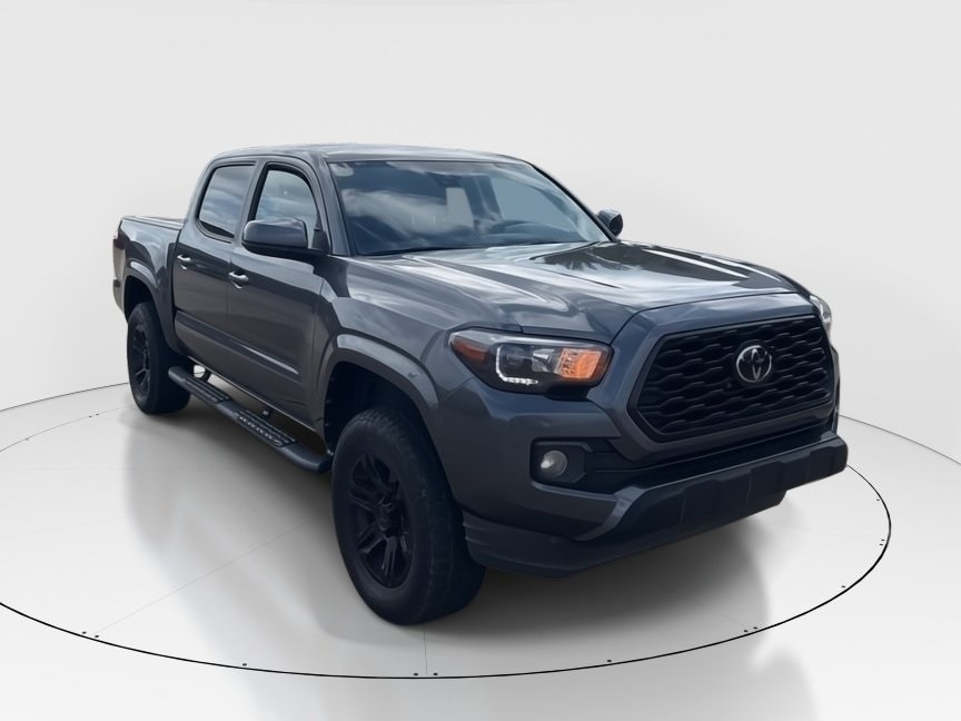 2020 Toyota Tacoma SR's photo
