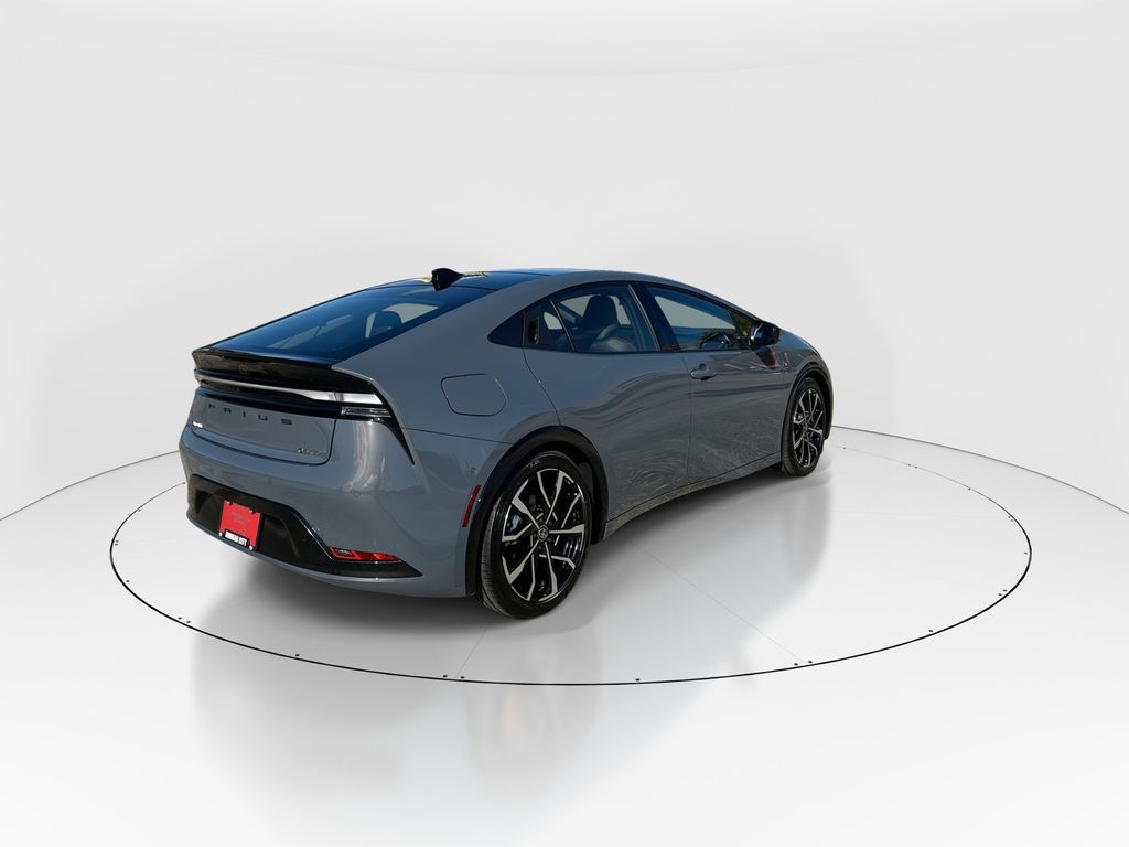 2026 Toyota Prius Plug-in Hybrid XSE Premium - Photo 8