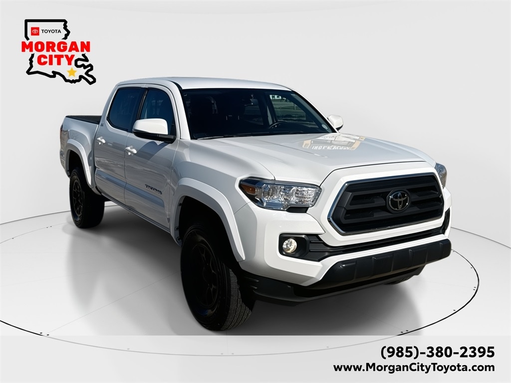 2022 Toyota Tacoma SR5's photo